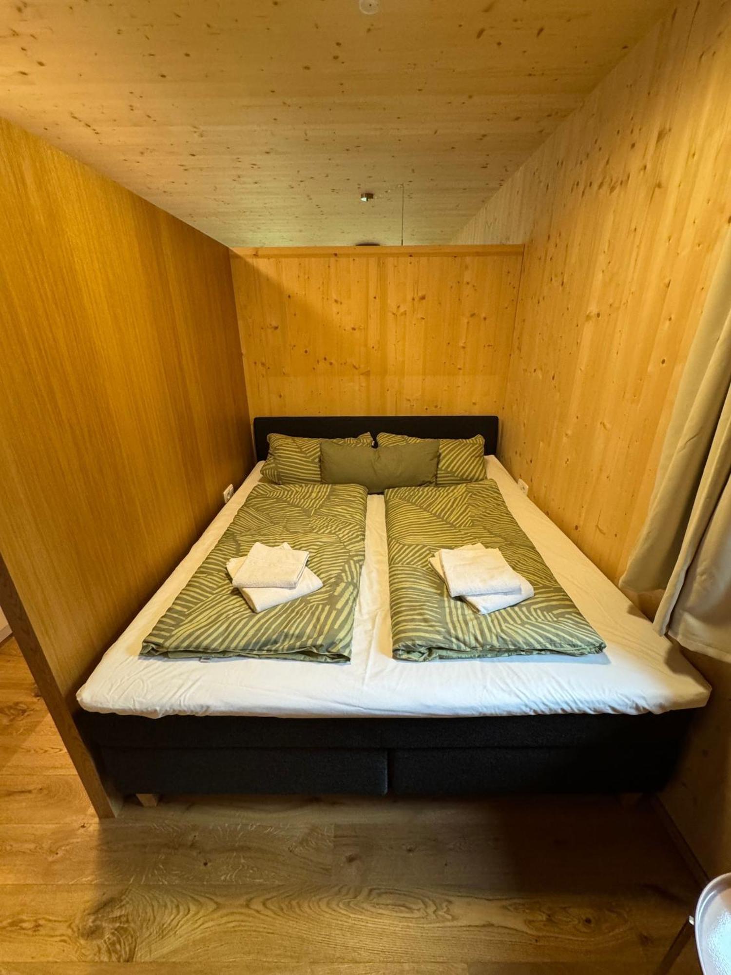 Apartment Kanisfluh เมลเลา ภายนอก รูปภาพ